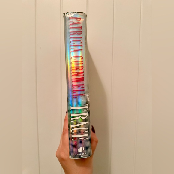 TRACE BY PATRICIA CORNWELL- HARDBACK BOOK - Picture 2 of 12